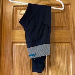 Lululemon Black White Striped High Rise Athletic Pocket Leggings